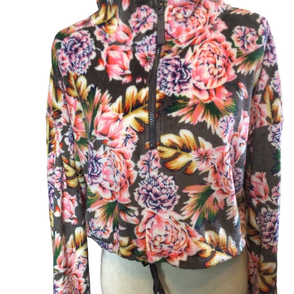 Urban Outfitters Plush Floral 1/2 zip Crop Fleece Sweatshirt - Picture 3 of 9